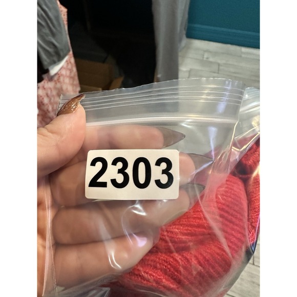 NWT Old Navy Sweater Women's  Red Black Buffalo Plaid Pullover‎ Knit Top S - Picture 9 of 9